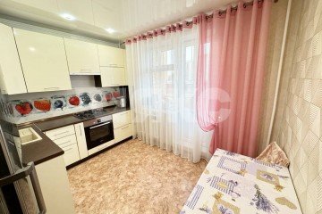 Фото №3: 3-комнатная квартира 81 м² - Нижнекамск, мкр. 34-й, ул. Студенческая, 32
