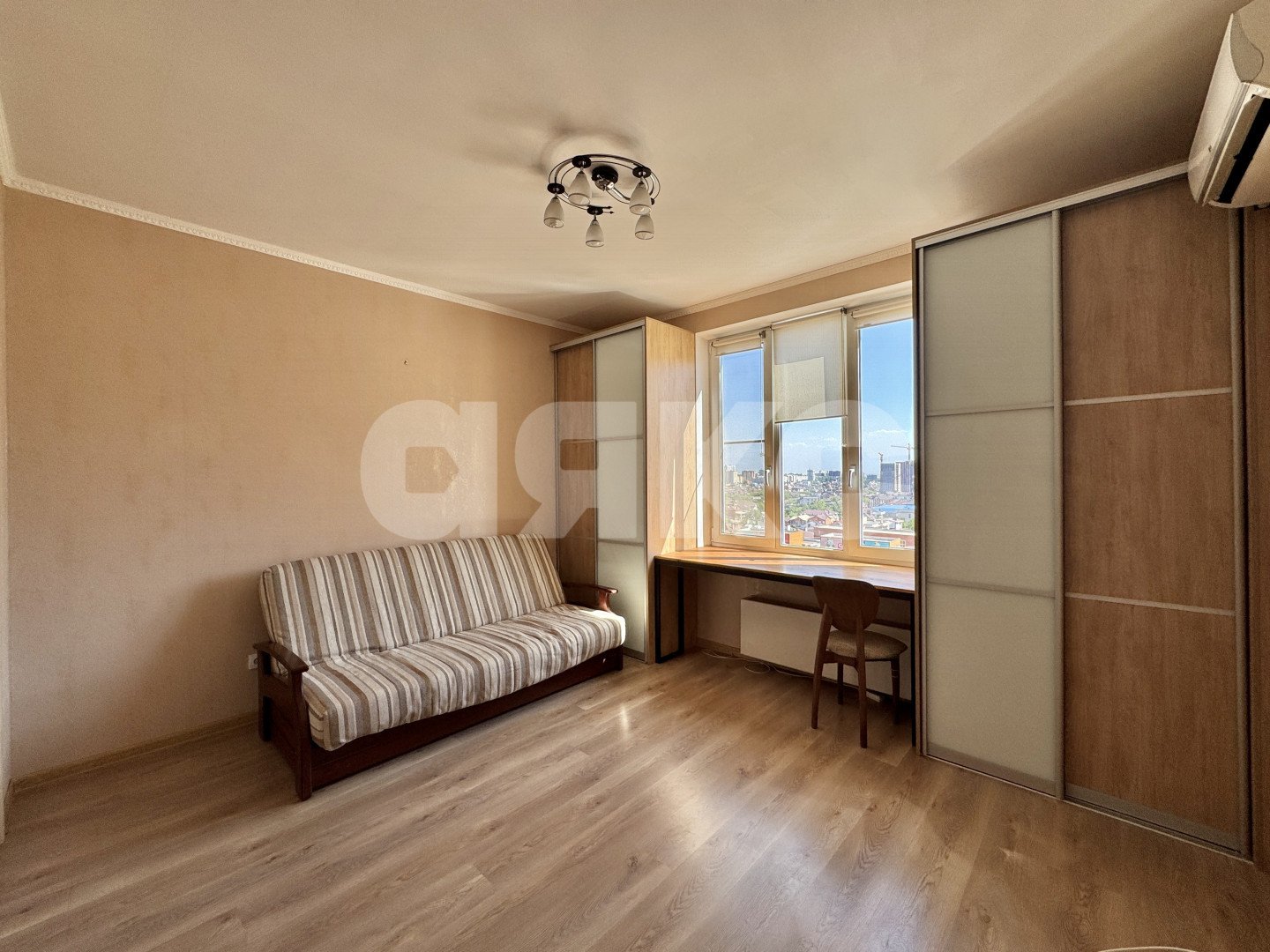 Фото №3: 1-комнатная квартира 38 м² - Ростов-на-Дону, 1-й  Западные Ворота, пр-кт Маршала Жукова, 30/95