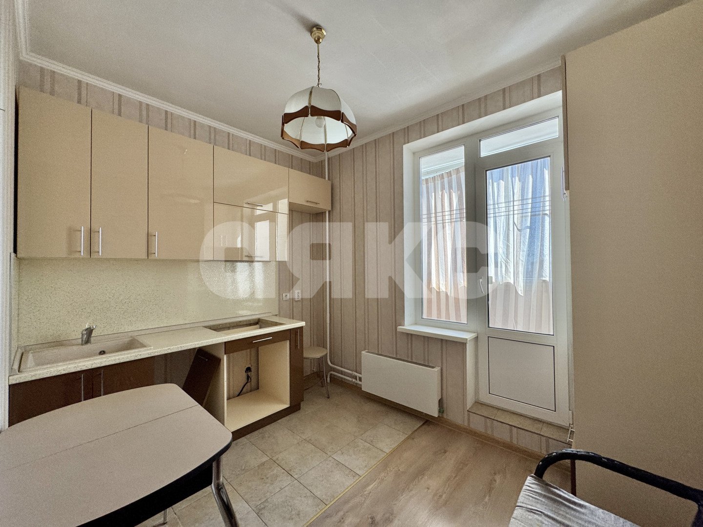 Фото №1: 1-комнатная квартира 38 м² - Ростов-на-Дону, 1-й  Западные Ворота, пр-кт Маршала Жукова, 30/95