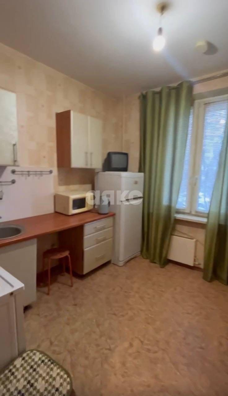 Фото №2: 1-комнатная квартира 35 м² - Ростов-на-Дону, 3-й  Западные Ворота, ул. Жданова, 7/33
