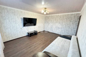 Фото №5: 4-комнатная квартира 73 м² - Нижнекамск, мкр. 20-й, ул. Бызова, 13