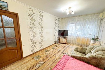 Фото №1: 2-комнатная квартира 44 м² - Нижнекамск, мкр. 20-й, ул. Бызова, 5