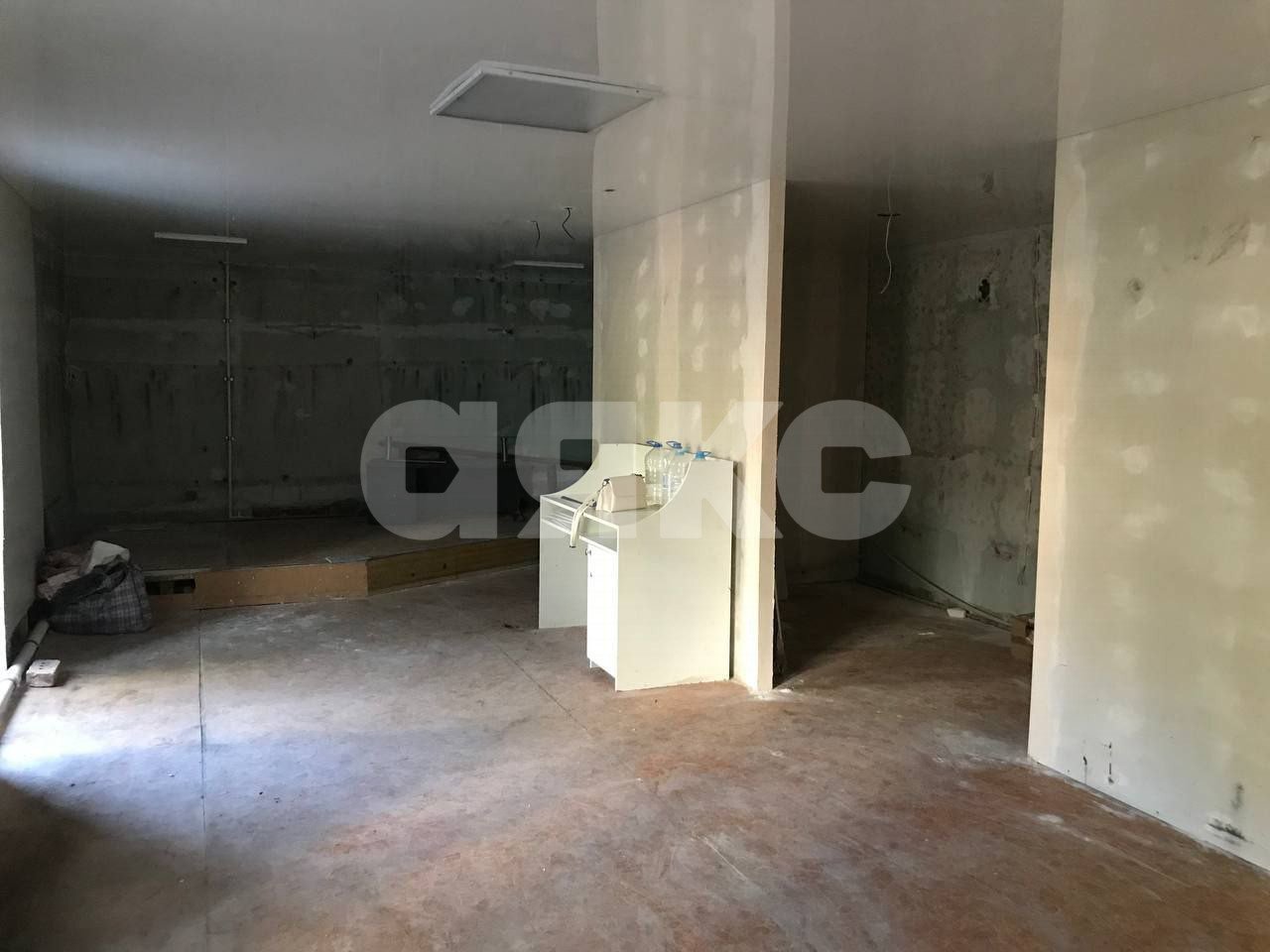 Фото №1: Коммерция 70 м² - Мариуполь, Кальмиусский, ул. Карпинского, 82