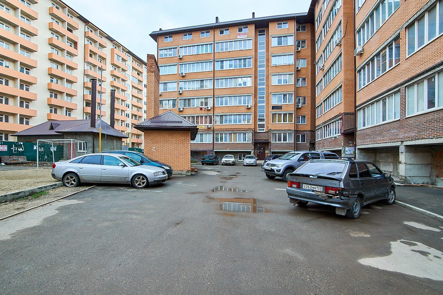 Фото №10: 2-комнатная квартира 47 м² - Краснодар, Завод Радиоизмерительных Приборов, Прикубанский внутригородской округ, мкр. Музыкальный, ул. имени Мусоргского М.П., 1