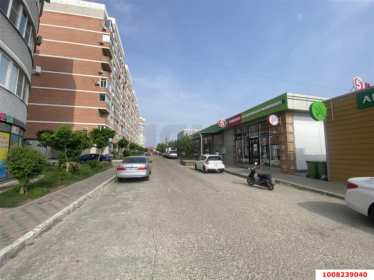Фото №4: Торговое помещение 1024 м² - Краснодар, жилой комплекс Инсити-Парк, ул. Командорская, 1А