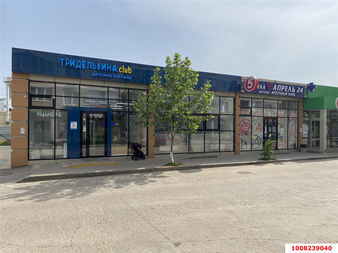Фото №3: Торговое помещение 1024 м² - Краснодар, жилой комплекс Инсити-Парк, ул. Командорская, 1А