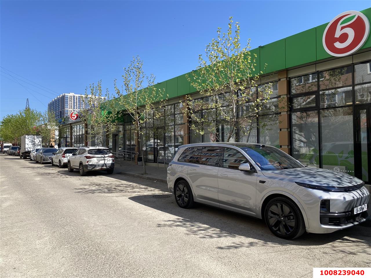 Фото №5: Торговое помещение 1024 м² - Краснодар, жилой комплекс Инсити-Парк, ул. Командорская, 1А