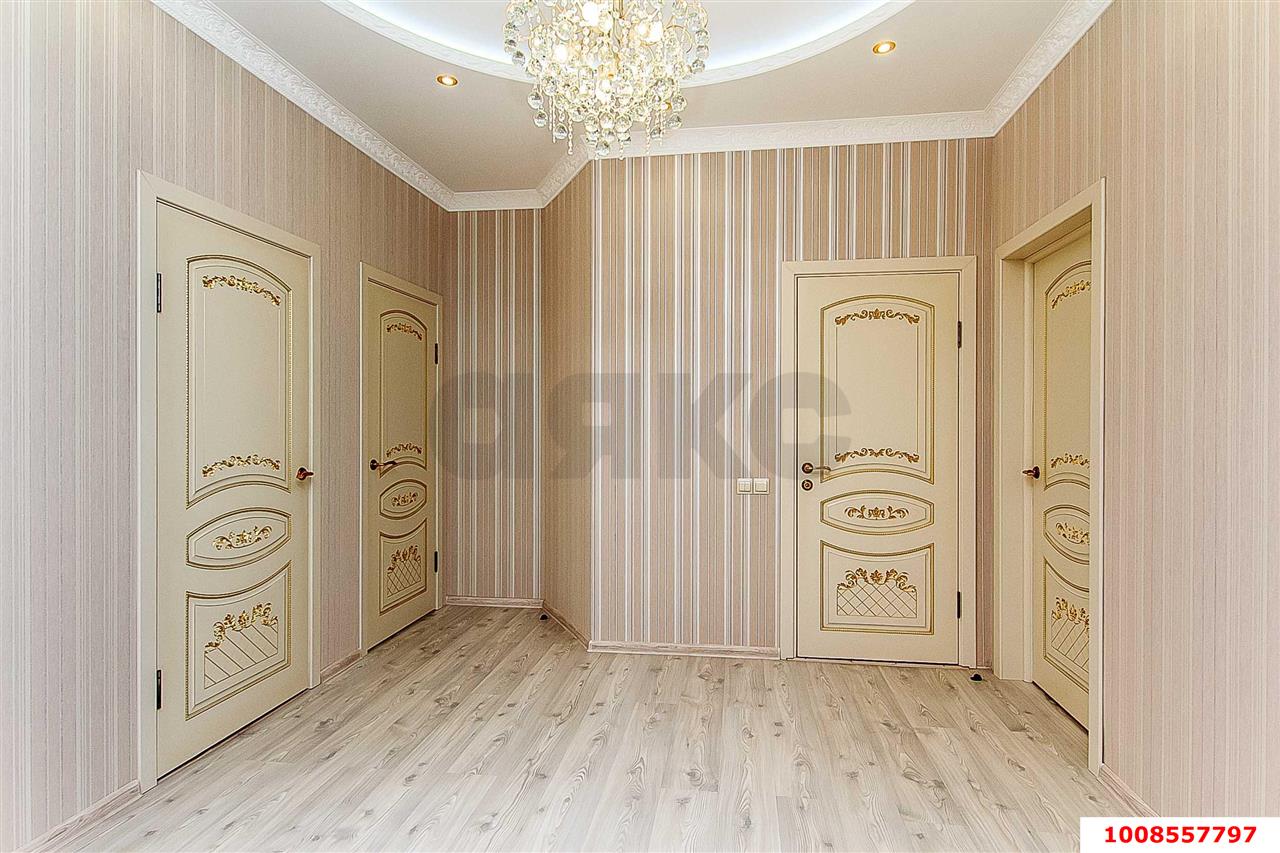 Фото №8: Дом 300 м² + 6.3 сот. - Краснодар, Прикубанский внутригородской округ, мкр. Новый