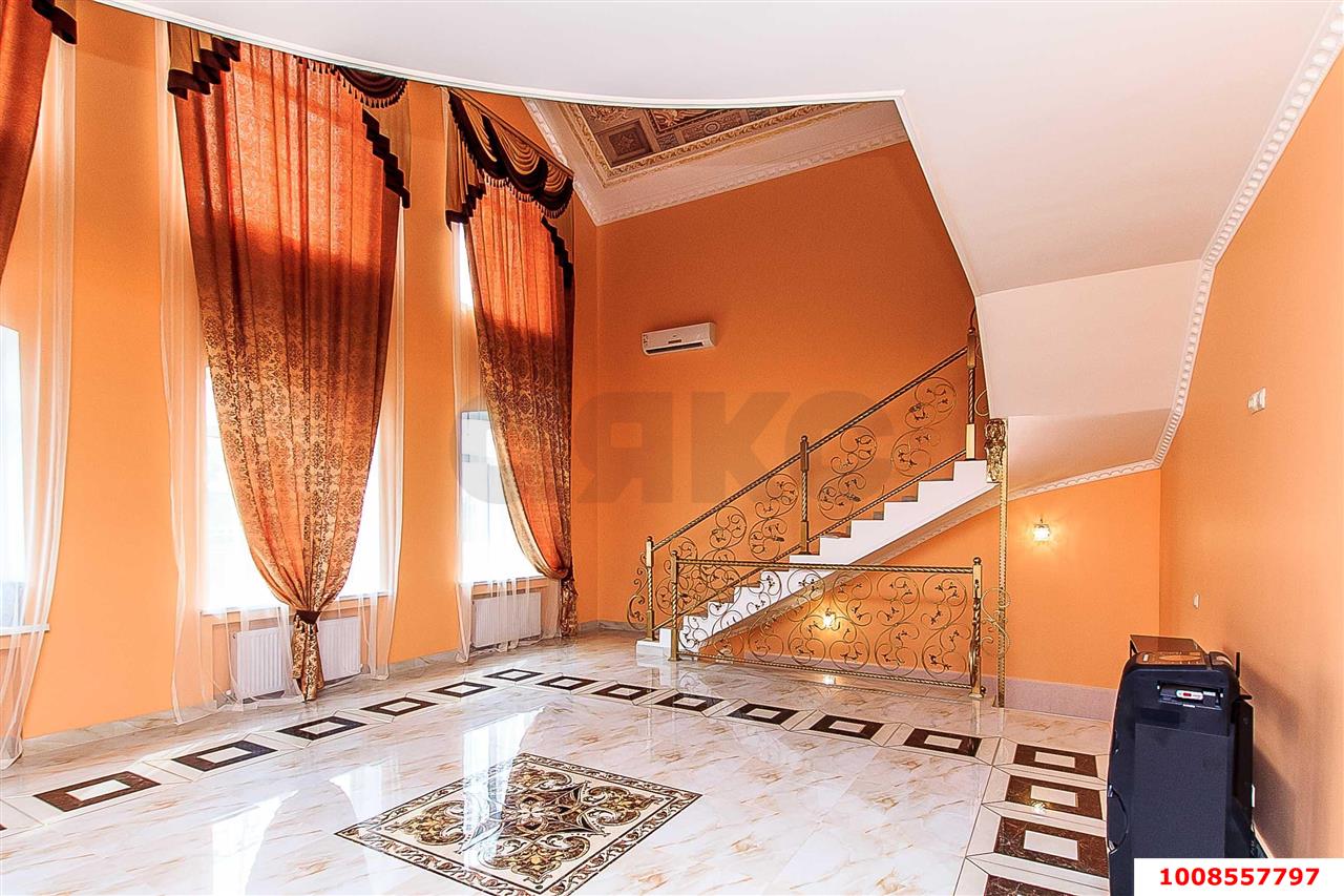 Фото №5: Дом 300 м² + 6.3 сот. - Краснодар, Прикубанский внутригородской округ, мкр. Новый