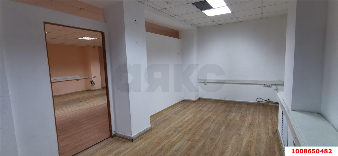 Фото №7: Офисное помещение 184 м² - Краснодар, Западный внутригородской округ, ул. Красная, 143/1