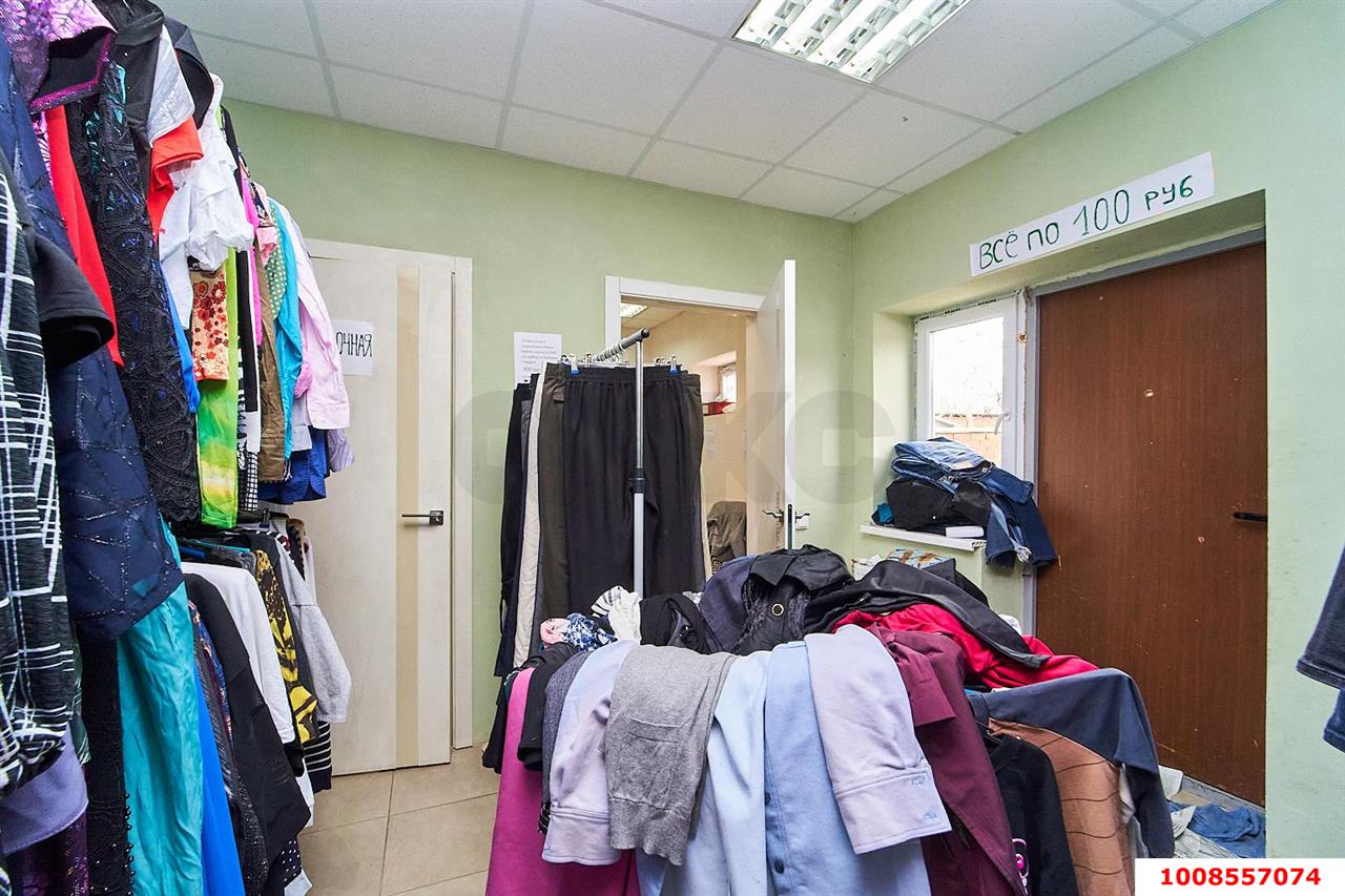 Фото №7: Торговое помещение 75 м² - Краснодар, Центральный, ул. имени Максима Горького, 150