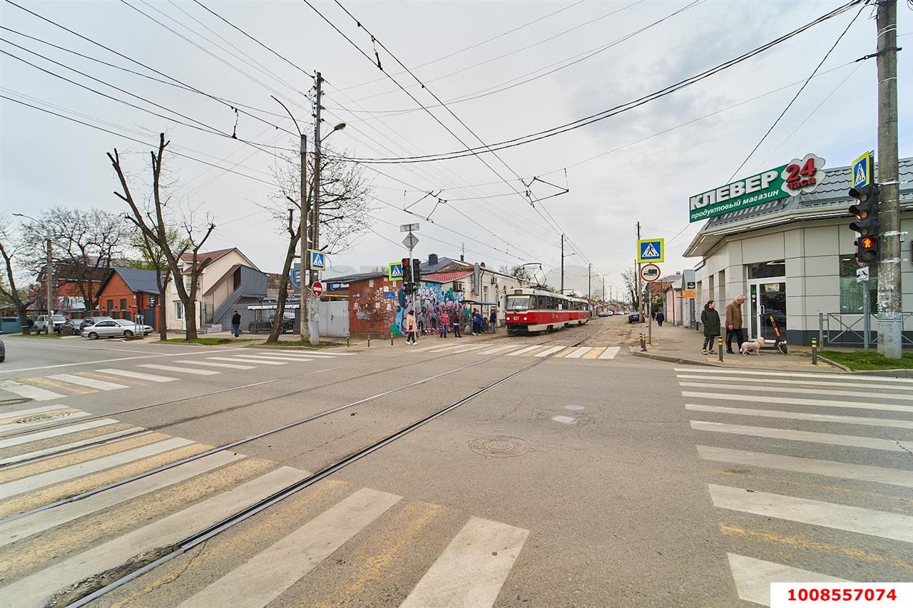 Фото №12: Торговое помещение 75 м² - Краснодар, Центральный, ул. имени Максима Горького, 150