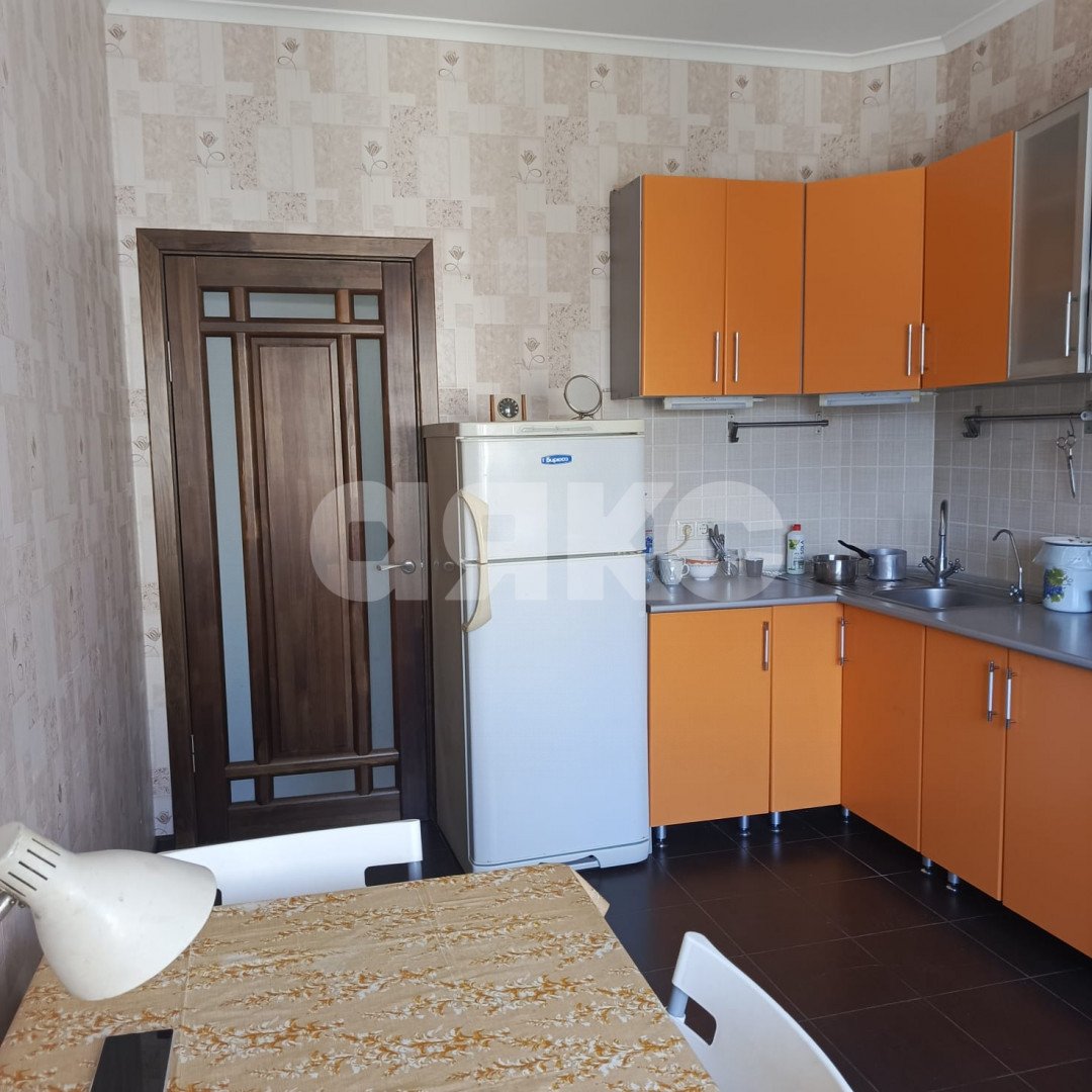 Фото №2: 2-комнатная квартира 56 м² - Геленджик, ул. Октябрьская, 43А