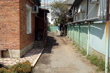 Фото №1: 2-комнатная квартира 45 м² - Краснодар, мкр. Центральный, ул. Фрунзе, 38