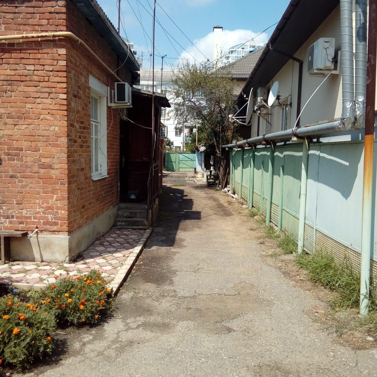 Фото №1: 2-комнатная квартира 45 м² - Краснодар, Западный внутригородской округ, мкр. Центральный, ул. Фрунзе, 38