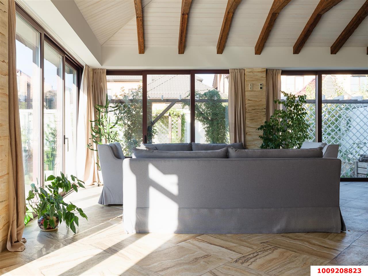 Фото №8: Дом 670 м² + 16 сот. - Краснодар, Прикубанский внутригородской округ, мкр. 2-я Площадка, пр-д 3-й Кореновский, 6