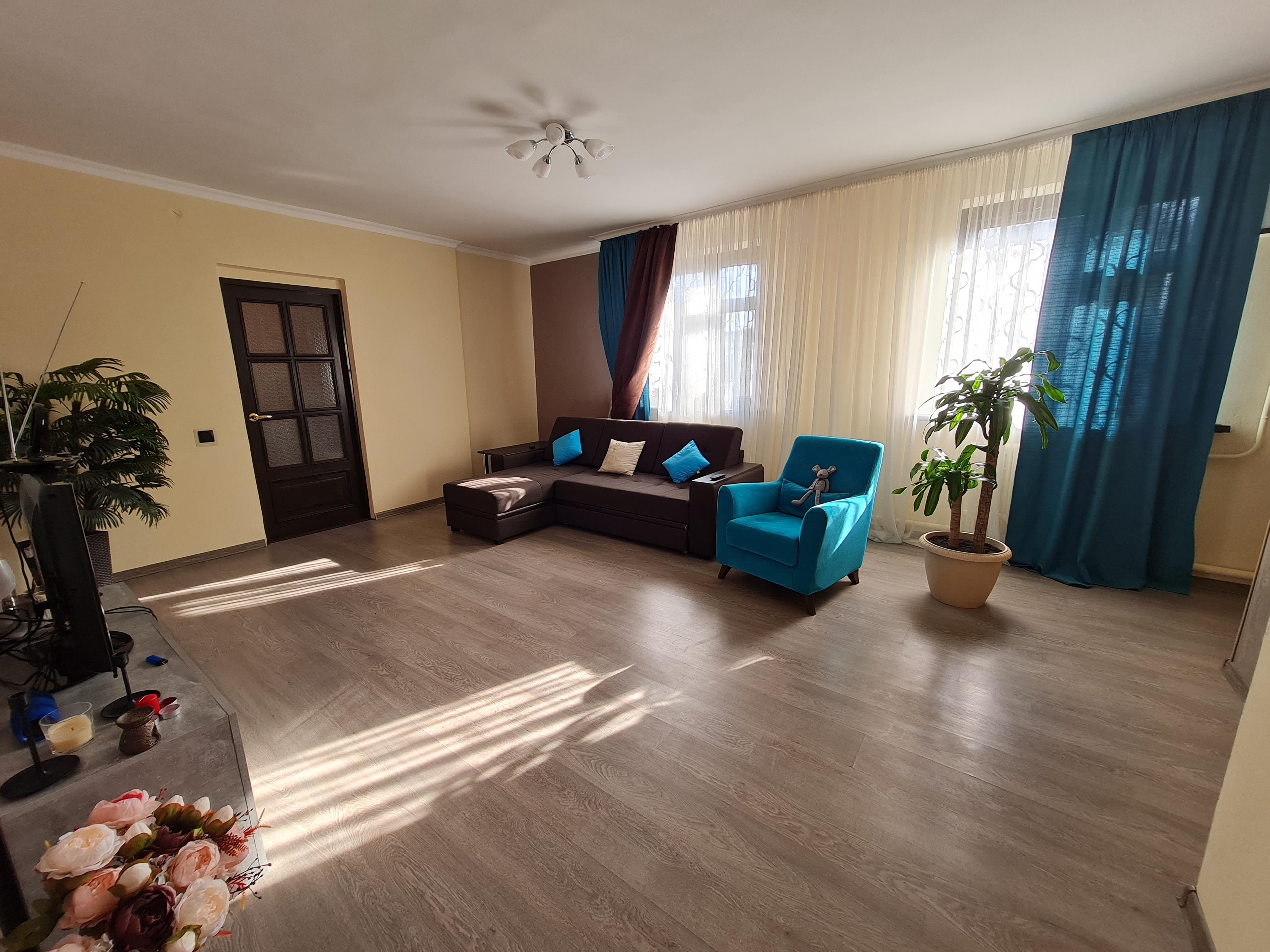 Фото №1: Дом 208 м² + 6.2 сот. - Краснодар, Прикубанский внутригородской округ, мкр. Северный, ул. Александра Берлизова, 70