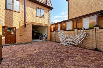 Фото №1: Дом 370 м² - Краснодар, мкр. Фестивальный, ул. Кропоткина, 125