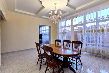 Фото №3: Дом 370 м² - Краснодар, мкр. Фестивальный, ул. Кропоткина, 125