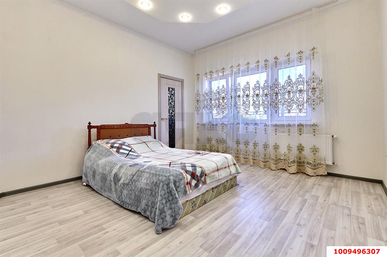 Фото №9: Дом 370 м² + 2.87 сот. - Краснодар, Западный внутригородской округ, мкр. Фестивальный, ул. Кропоткина, 125