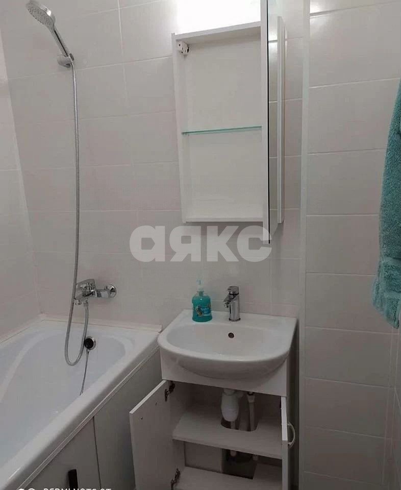 Фото №10: 4-комнатная квартира 64 м² - Ростов-на-Дону, Нахичевань, ул. Советская, 47