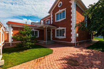 Фото №1: Дом 280 м² - Краснодар, мкр. Сады Калинина, ул. Екатеринодарская, 10