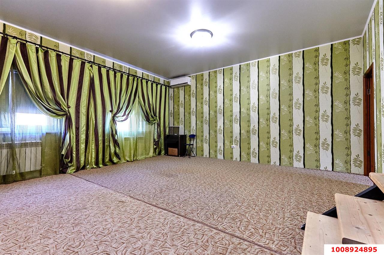 Фото №2: Дом 185 м² + 3 сот. - Краснодар, Западный внутригородской округ, мкр. Фестивальный, ул. Аэродромная, 135