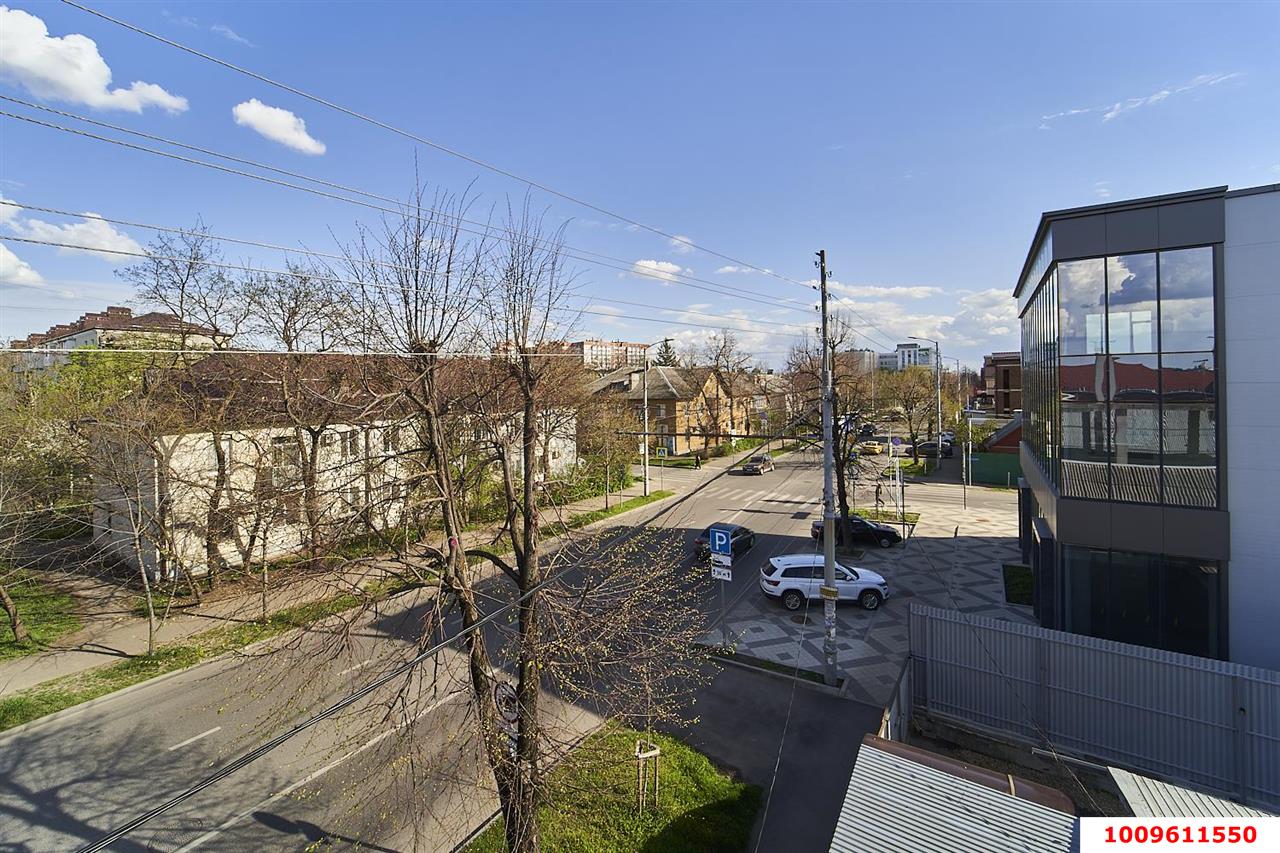 Фото №14: Дом 600 м² + 4 сот. - Краснодар, Западный внутригородской округ, Горогороды, мкр. Центральный, ул. Индустриальная, 83