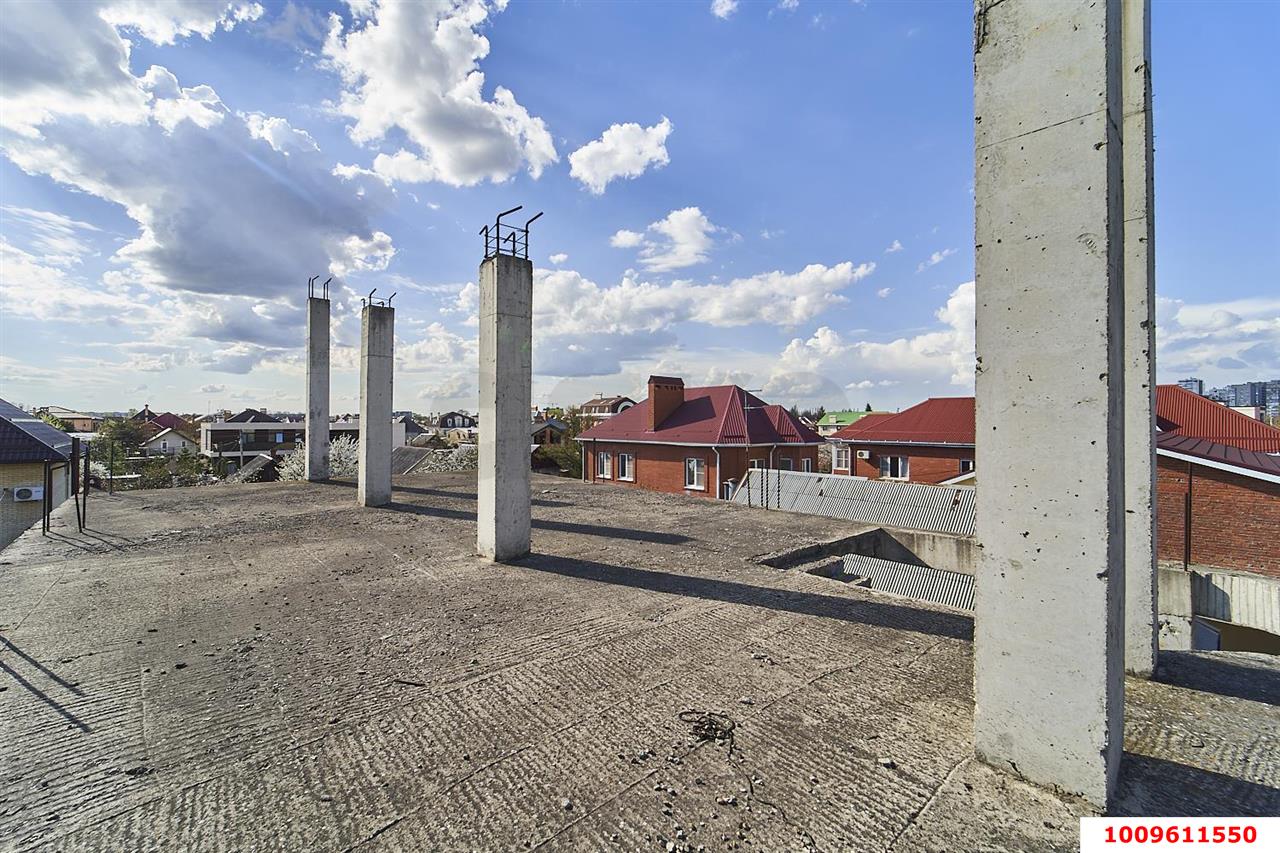 Фото №13: Дом 600 м² + 4 сот. - Краснодар, Западный внутригородской округ, Горогороды, мкр. Центральный, ул. Индустриальная, 83