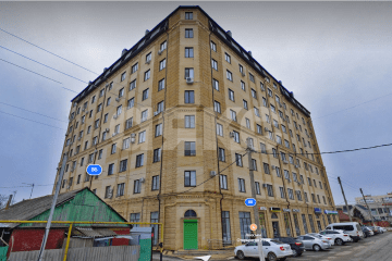 Фото №1: 2-комнатная квартира 70 м² - Армавир, ул. Советской Армии, 80