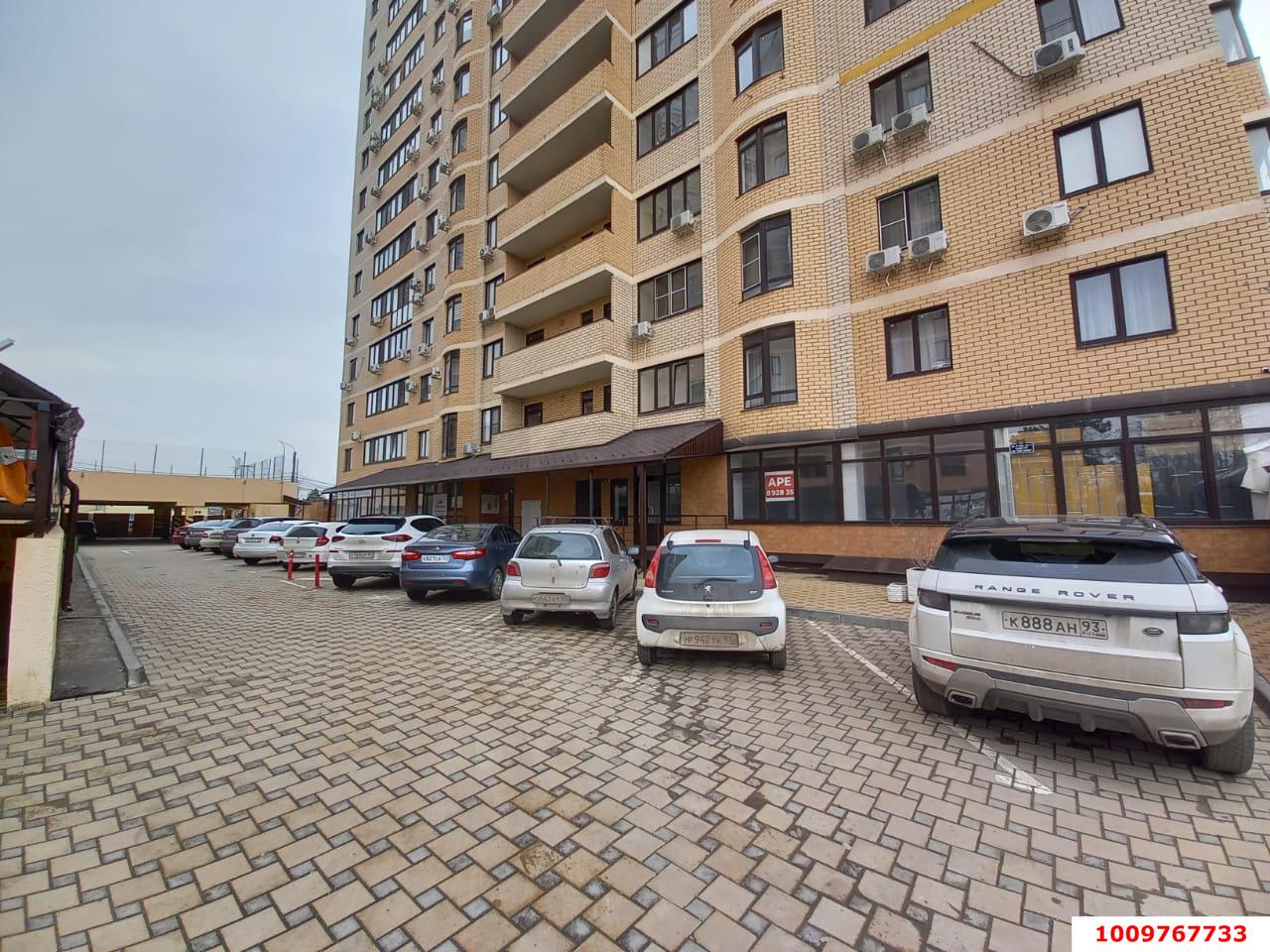 Фото №3: 2-комнатная квартира 77 м² - Краснодар, Школьный, ул. 9 Мая, 48/1к1