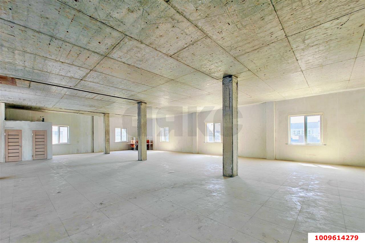 Фото №13: Отдельное здание 1500 м² - Краснодар, имени Петра Метальникова, ул. Московская