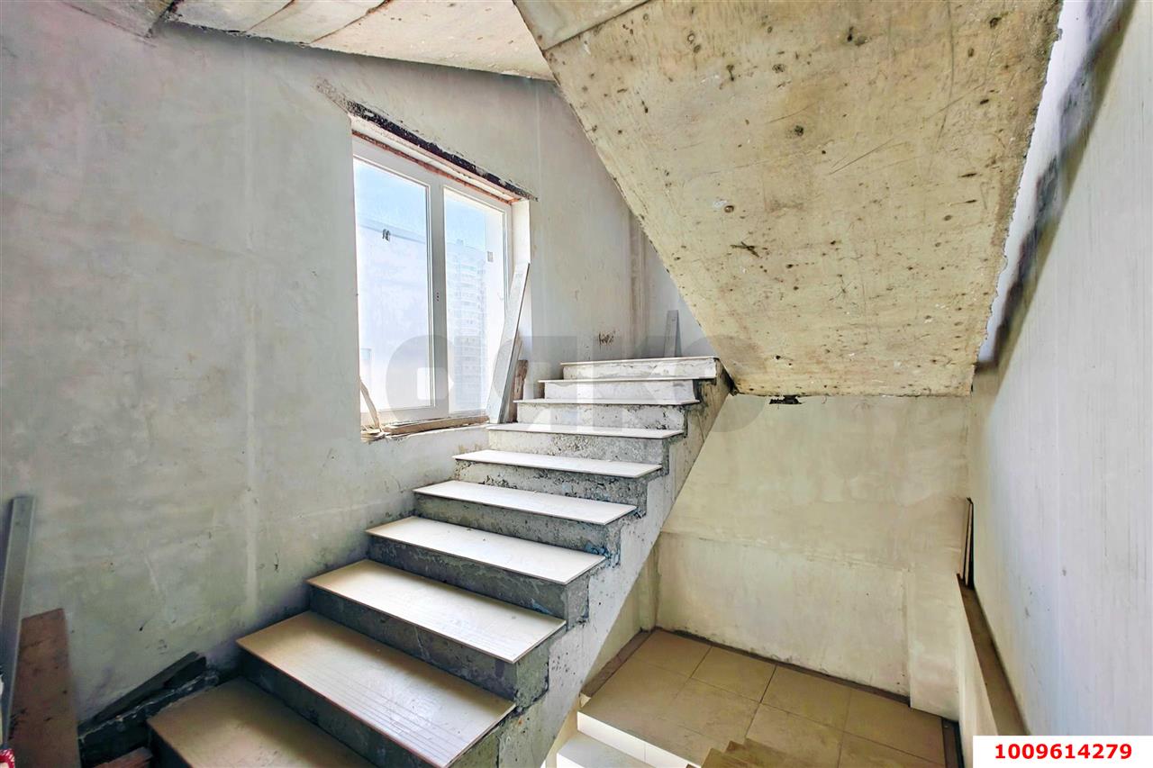 Фото №8: Отдельное здание 1500 м² - Краснодар, имени Петра Метальникова, ул. Московская