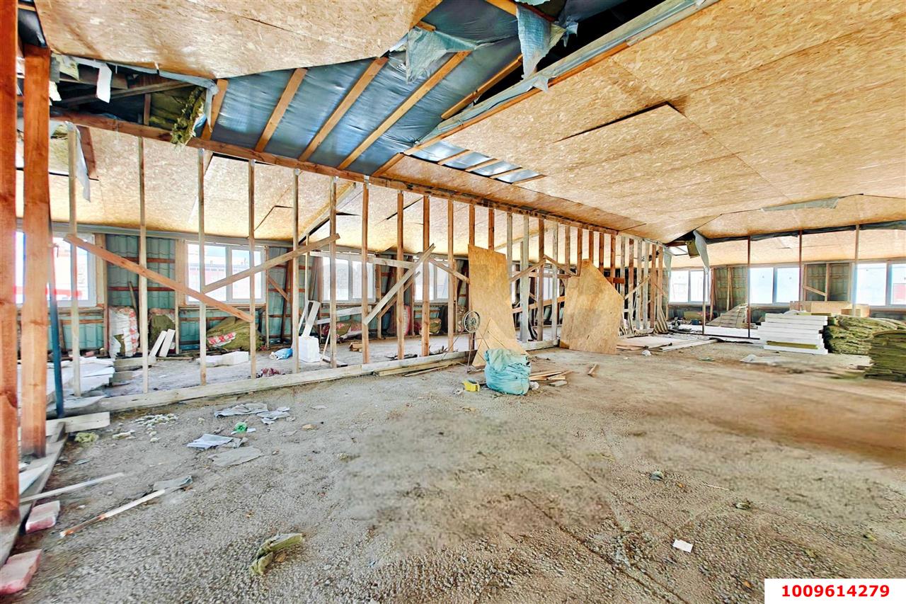 Фото №14: Отдельное здание 1000 м² - Краснодар, имени Петра Метальникова, ул. Московская