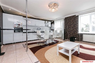 Фото №2: Дом 367 м² - Краснодар, мкр. Завод Радиоизмерительных Приборов, ул. Рощинская, 31