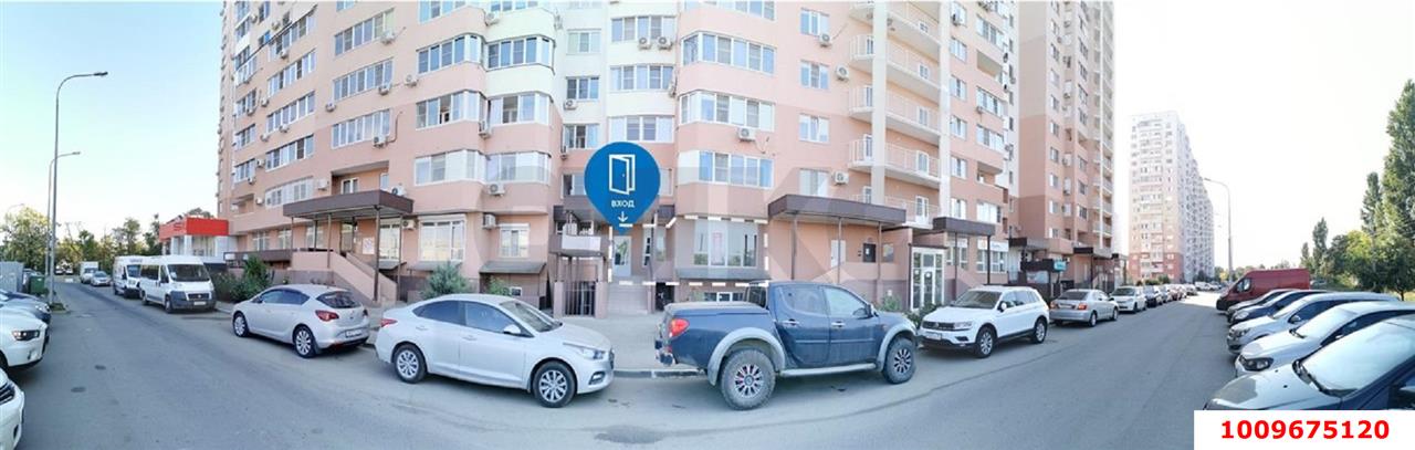 Фото №1: Торговое помещение 64 м² - Краснодар, имени Маршала Жукова, ул. Александра Покрышкина, 2/2