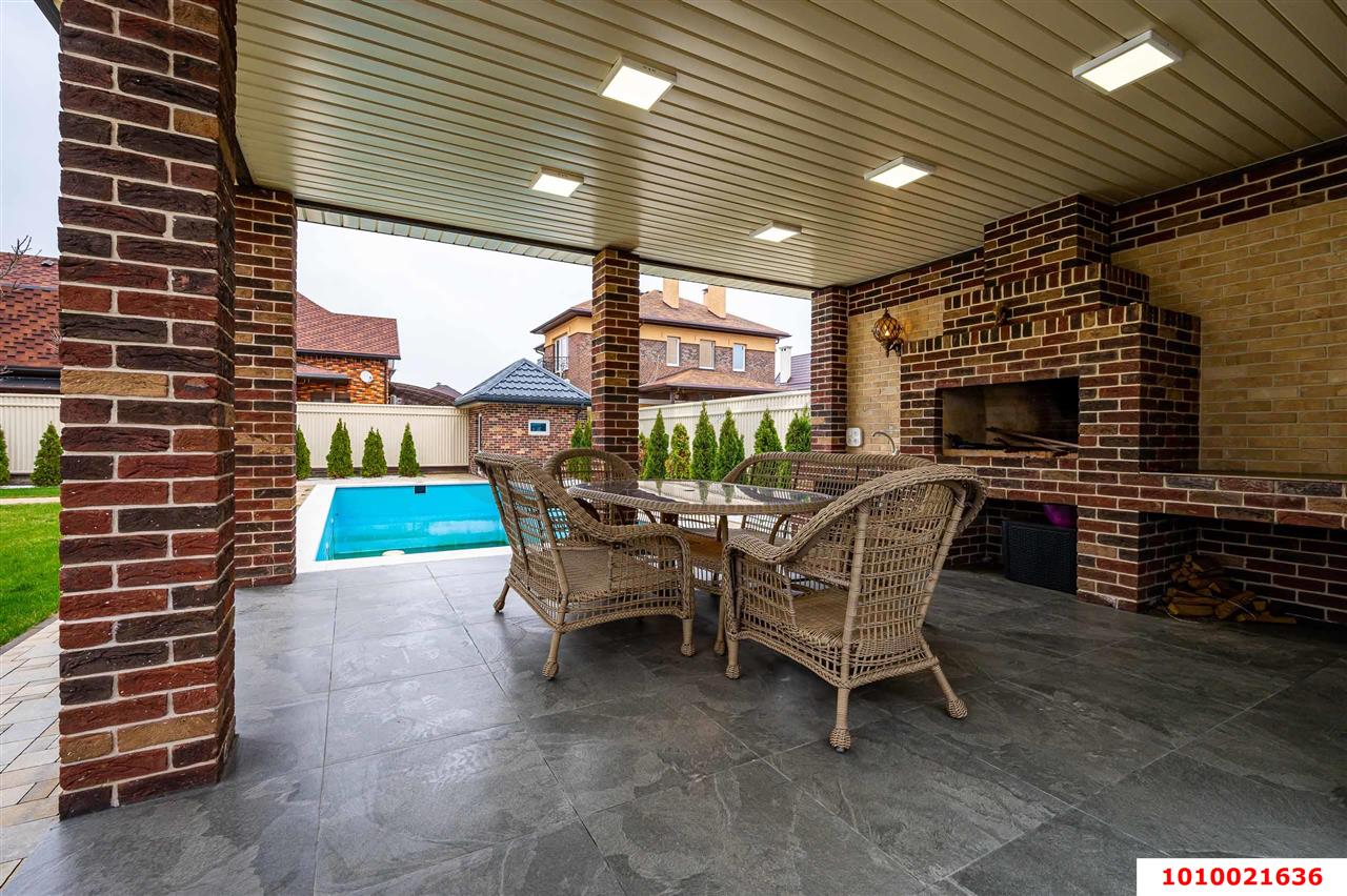 Фото №3: Дом 359 м² + 10 сот. - Краснодар, коттеджный  Зелёная Долина, ул. Саксонская, 29