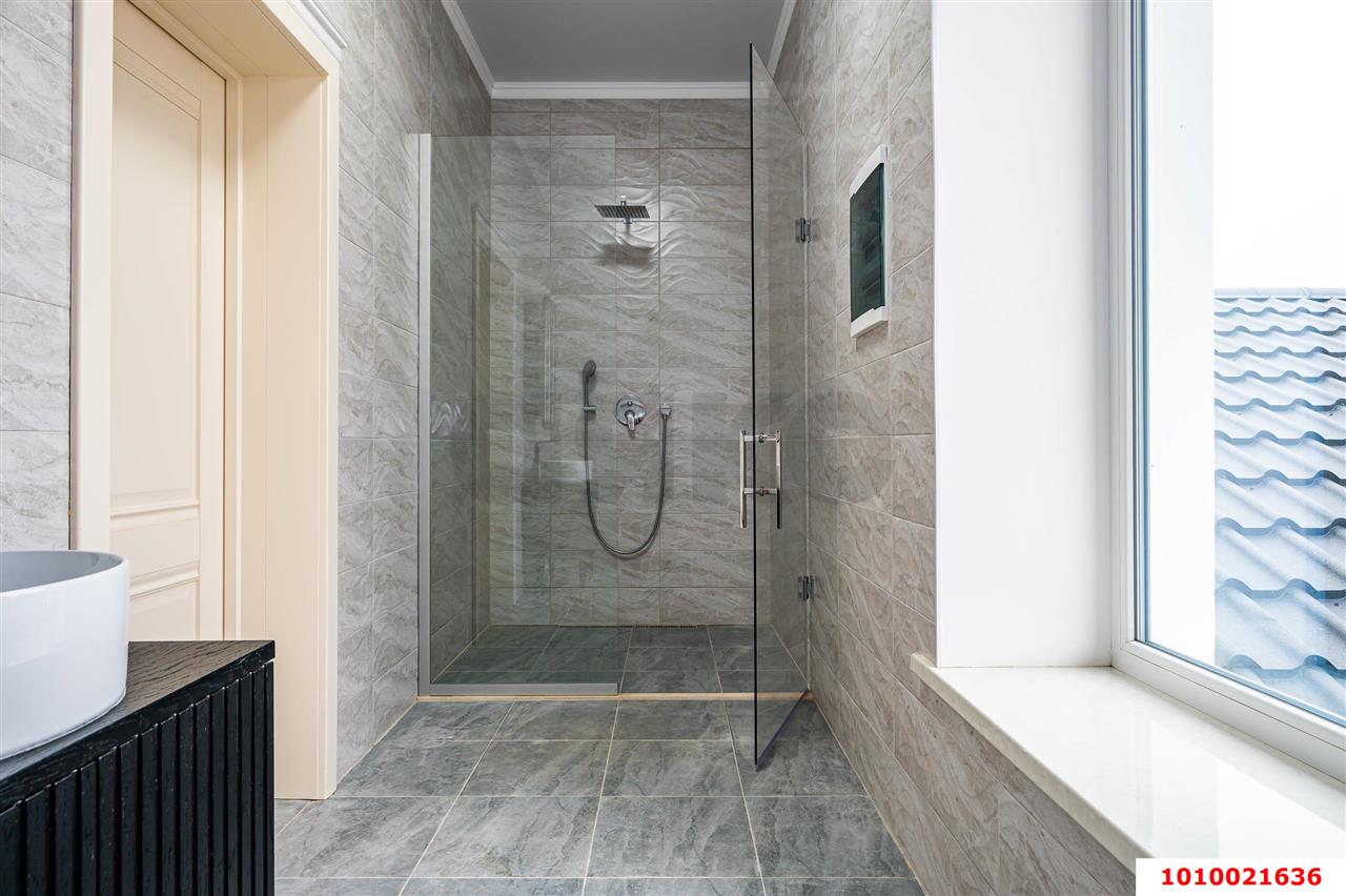 Фото №7: Дом 359 м² + 10 сот. - Краснодар, коттеджный  Зелёная Долина, ул. Саксонская, 29