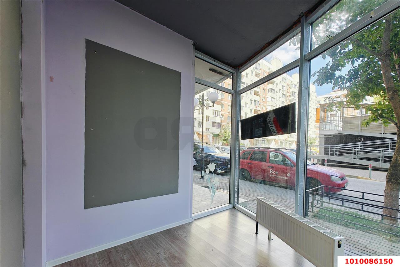 Фото №6: Торговое помещение 100 м² - Краснодар, жилой комплекс Инсити, ул. Командорская, 5/3