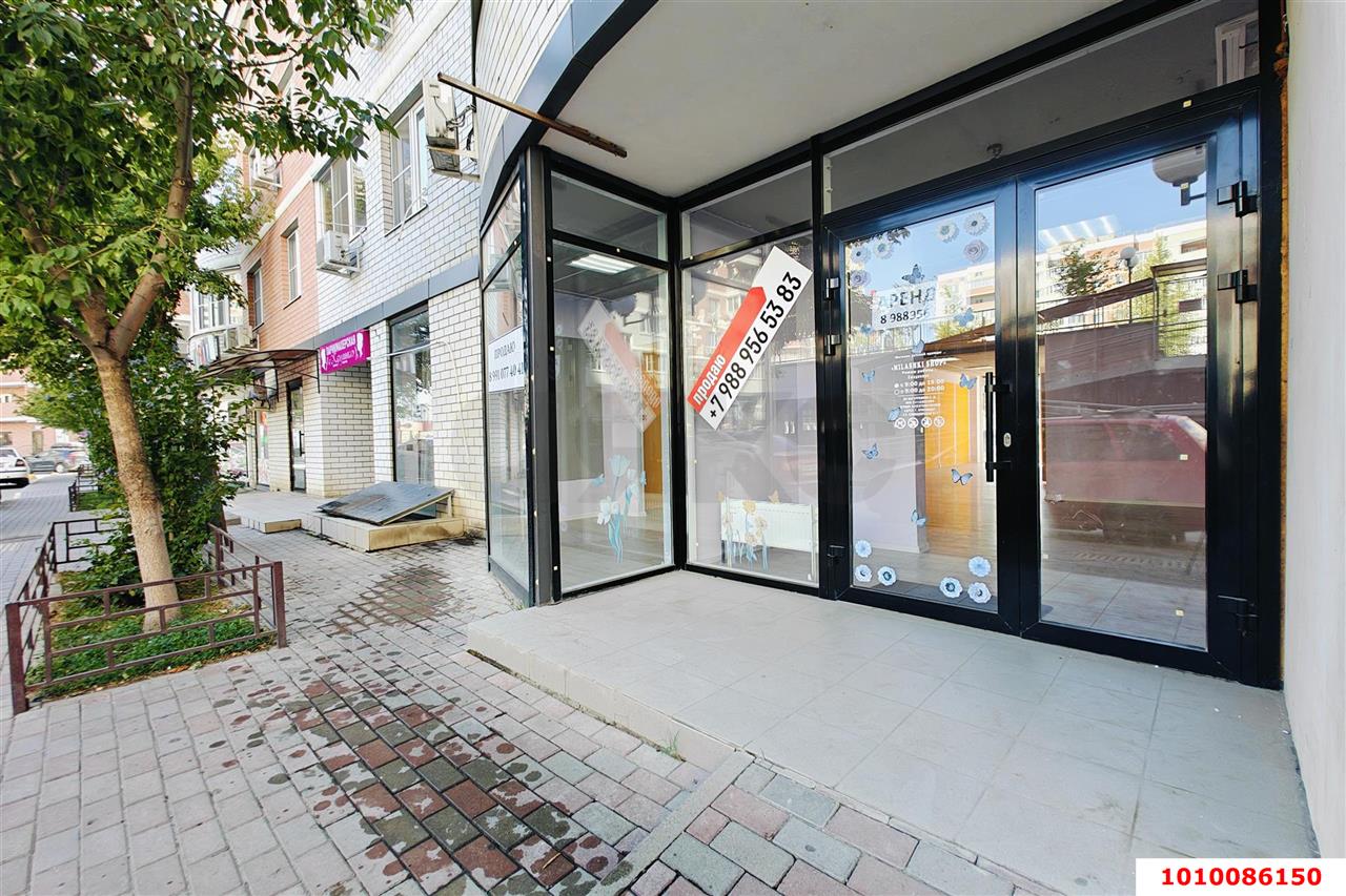 Фото №2: Торговое помещение 100 м² - Краснодар, жилой комплекс Инсити, ул. Командорская, 5/3