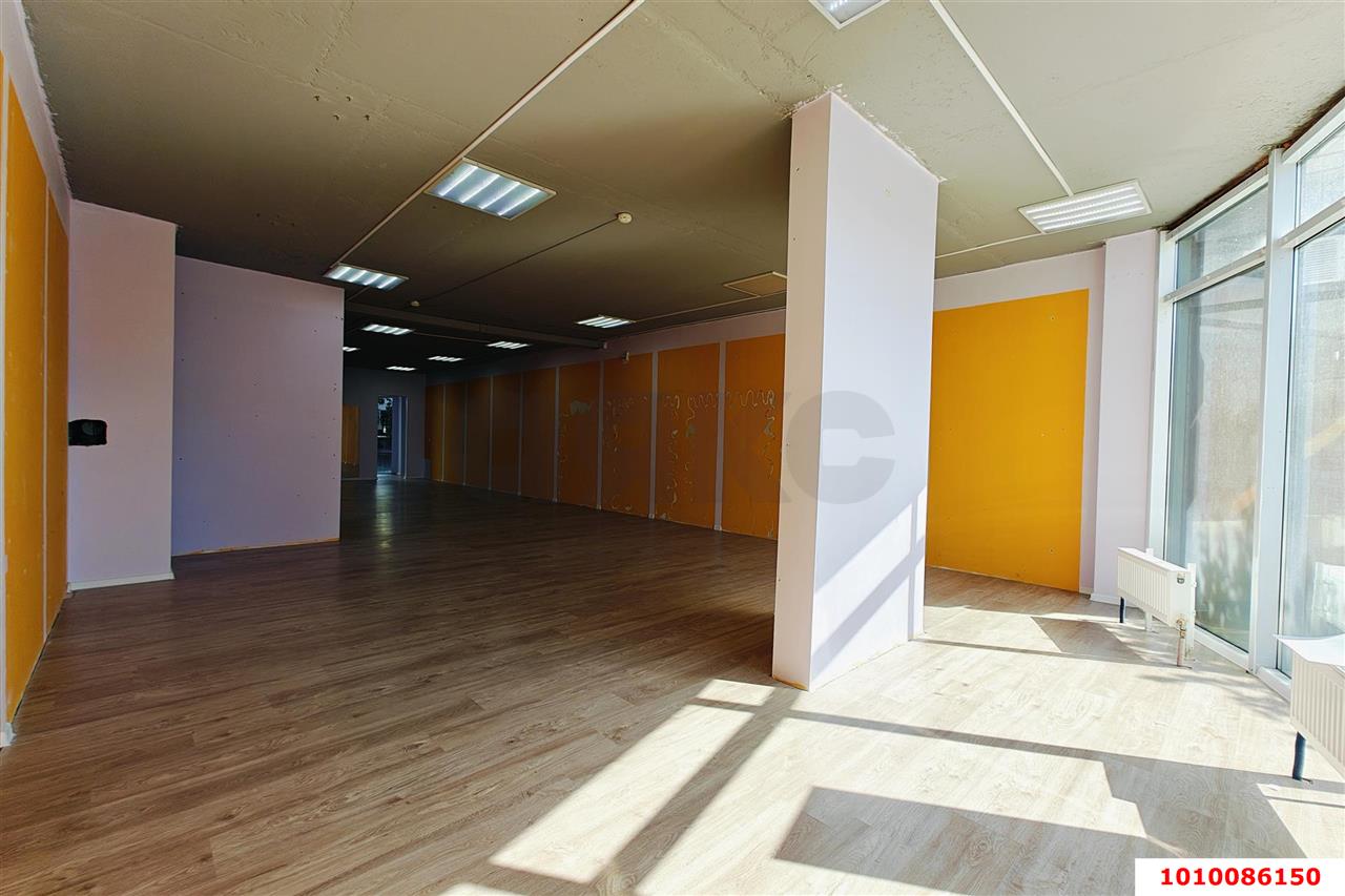 Фото №13: Торговое помещение 100 м² - Краснодар, жилой комплекс Инсити, ул. Командорская, 5/3