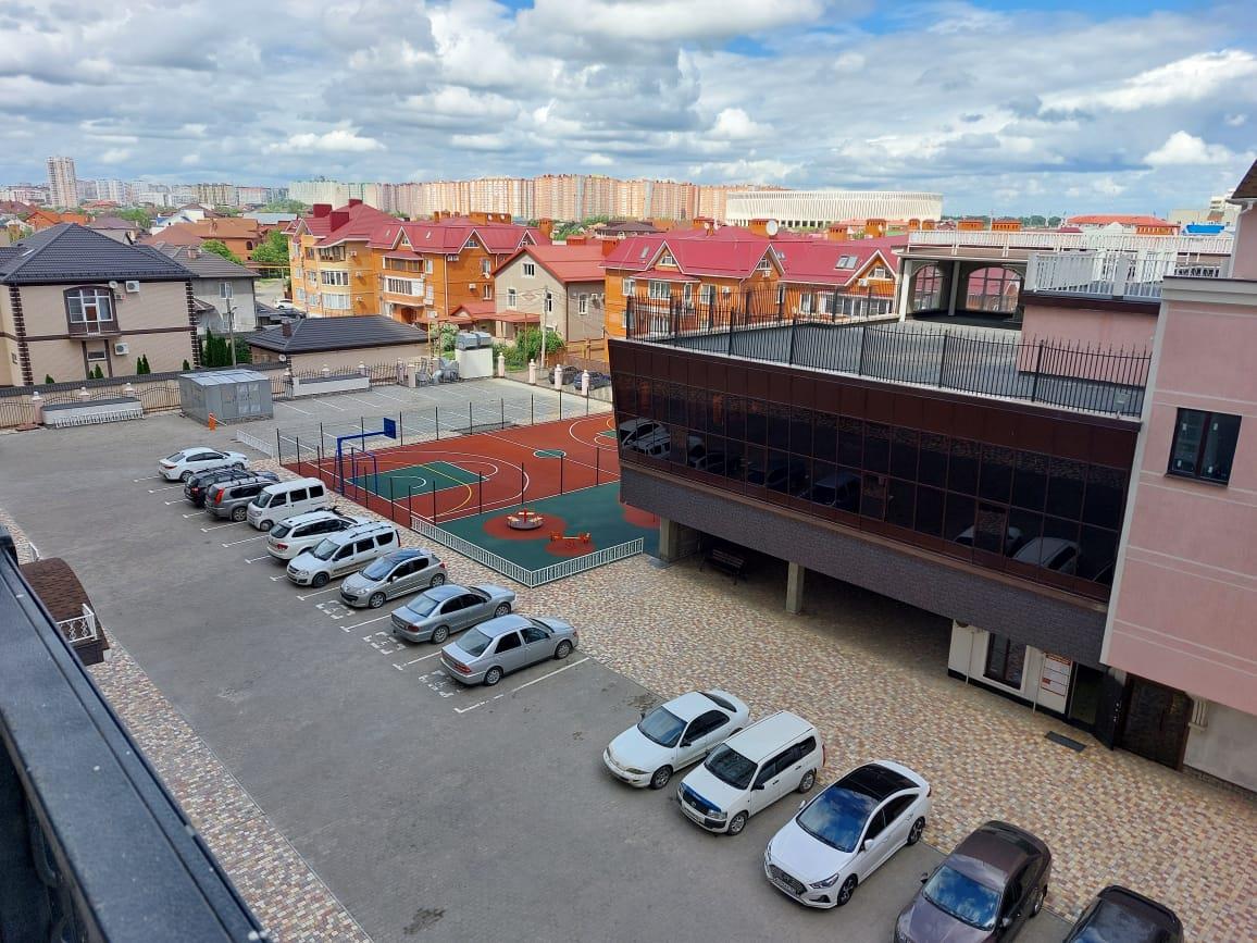 Фото №8: 1-комнатная квартира 54 м² - Краснодар, Прикубанский внутригородской округ, Школьный, жилой комплекс Версаль, мкр. Круглик, ул. Черниговская, 1