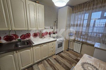Фото №2: 2-комнатная квартира 48 м² - Белоозёрский, мкр. 1-й, ул. 60 лет Октября, 17