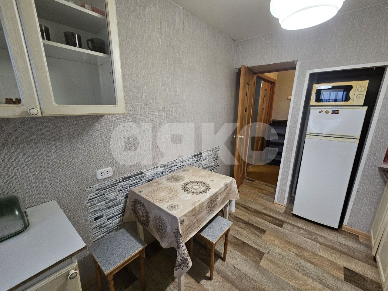 Фото №3: 2-комнатная квартира 48 м² - Белоозёрский, 1-й, ул. 60 лет Октября, 17