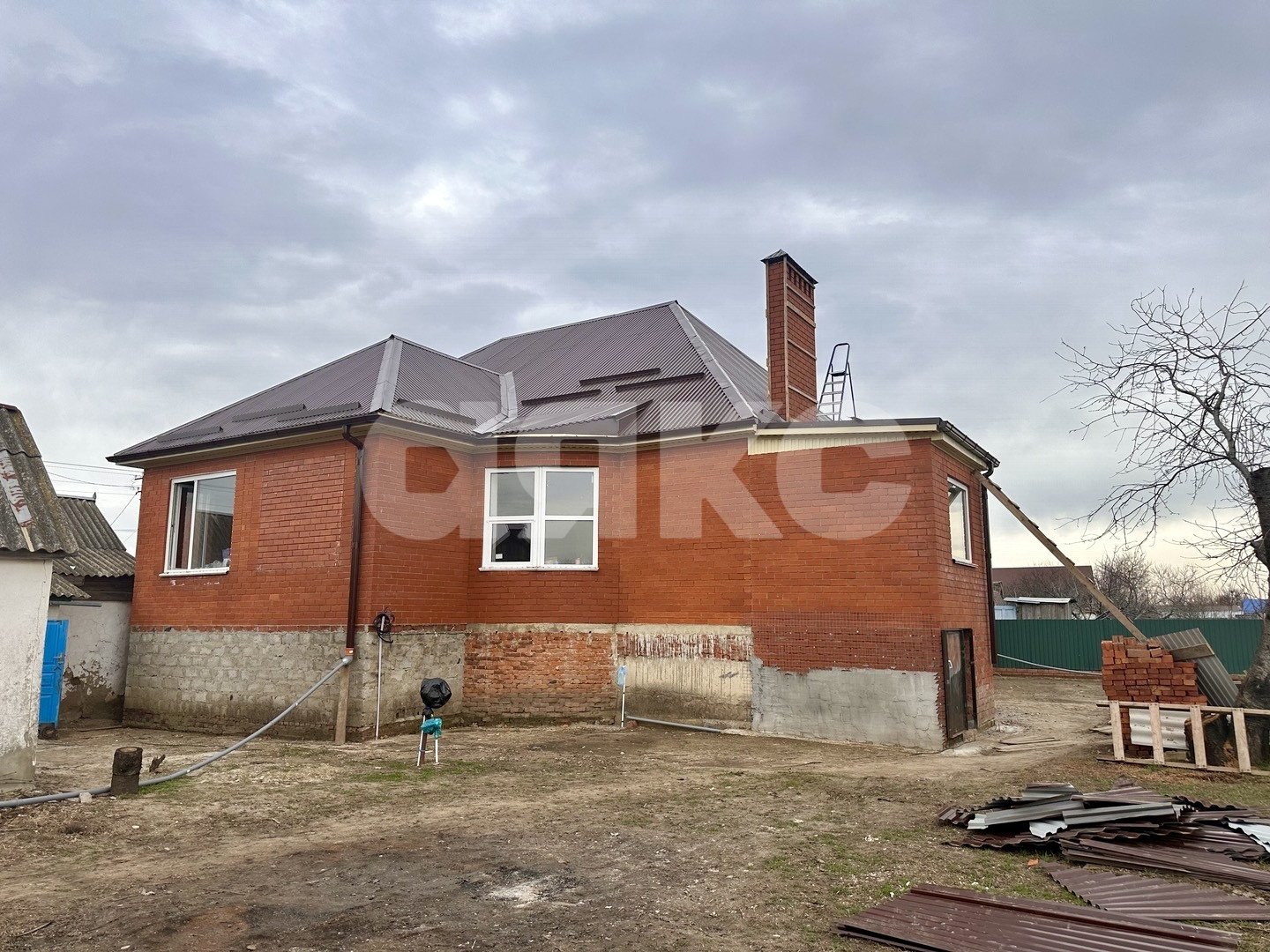 Фото №1: Дом 360 м² + 15 сот. - Курчанская, ул. Кирова, 1