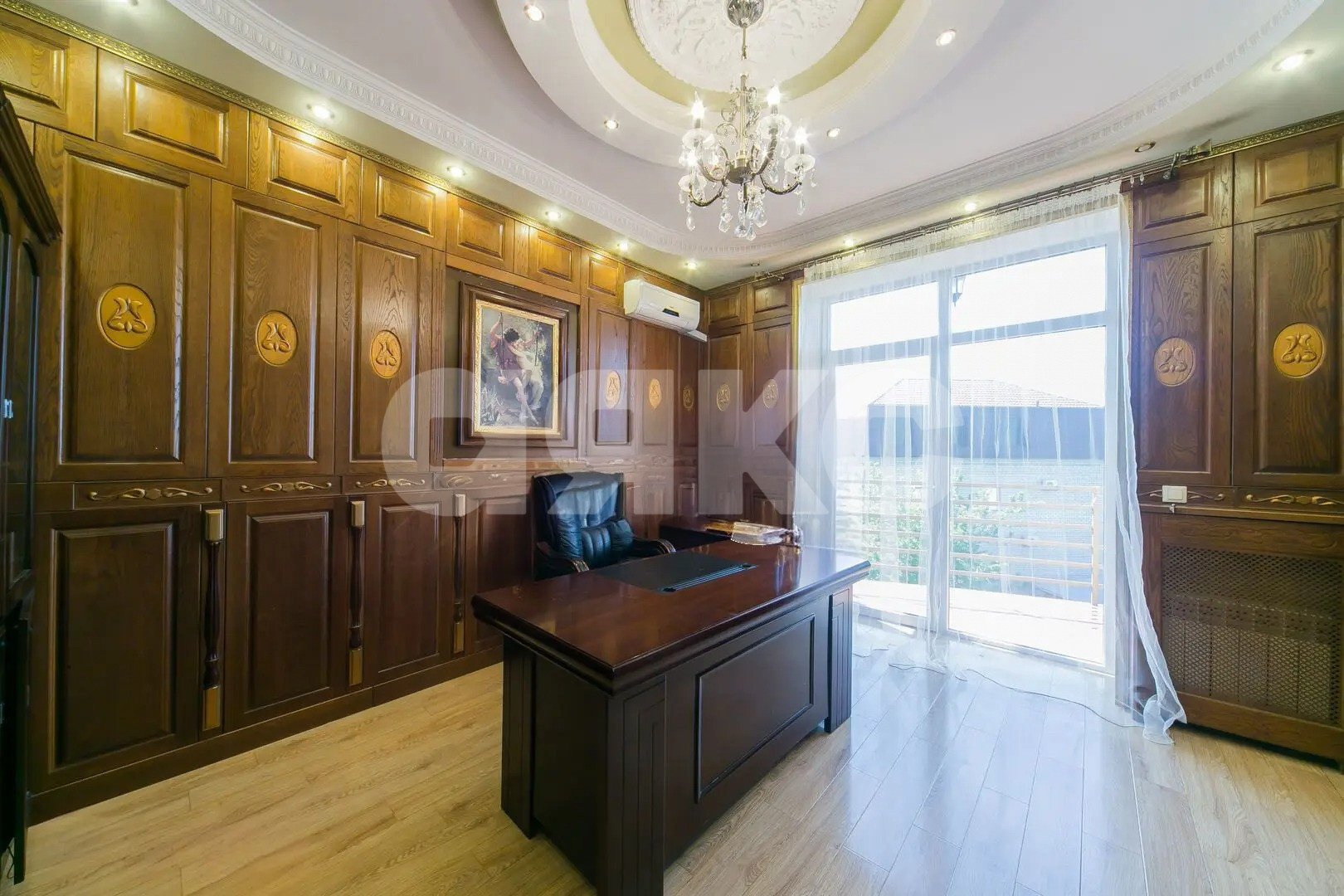 Фото №6: 5+-комнатная квартира <span class="whitespace-nowrap">250 м²</span>, <span class="whitespace-nowrap">3/4 эт.</span> - Геленджик, ул. Сипягина, 7