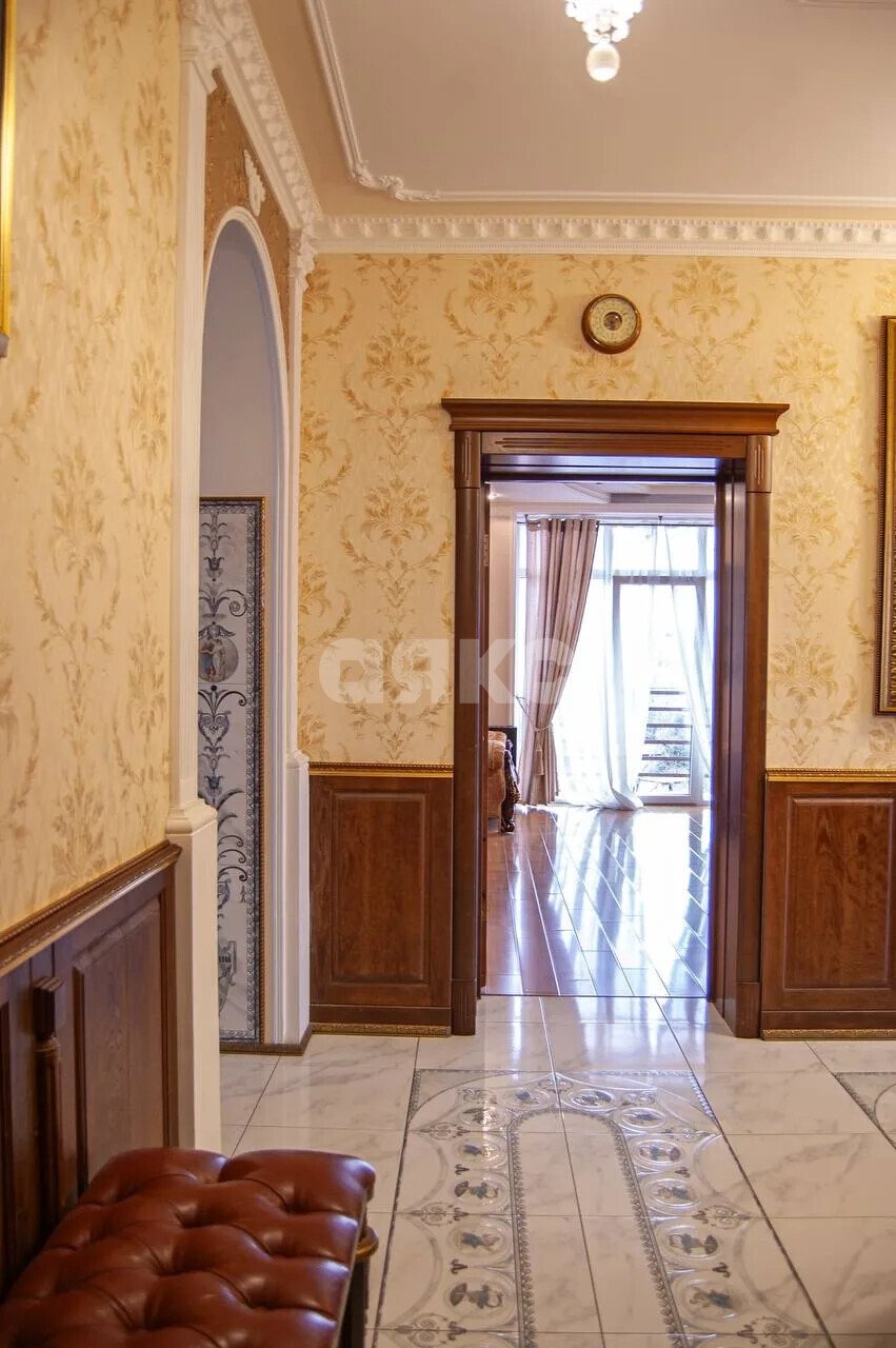 Фото №21: 5+-комнатная квартира <span class="whitespace-nowrap">250 м²</span>, <span class="whitespace-nowrap">3/4 эт.</span> - Геленджик, ул. Сипягина, 7