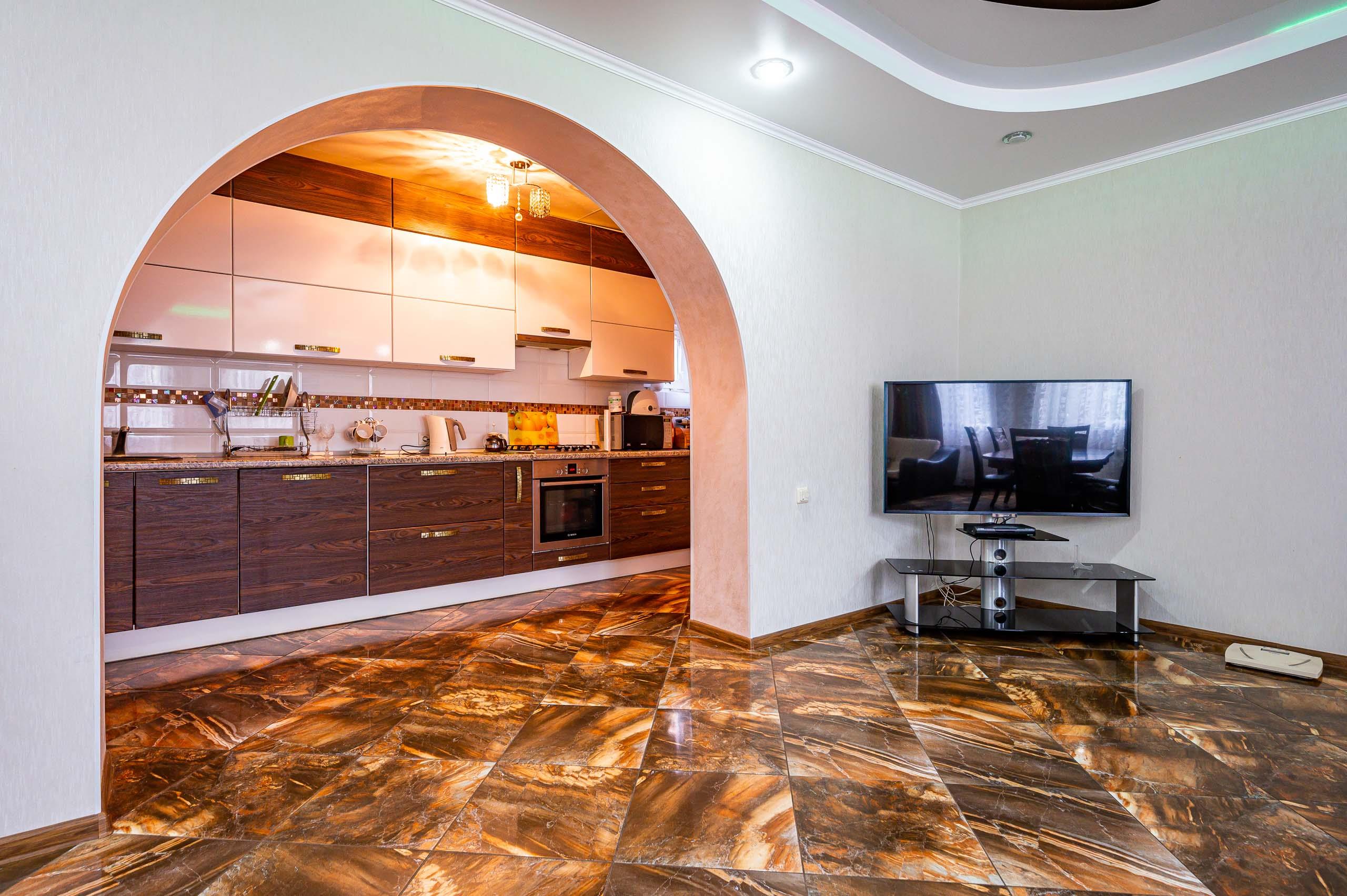 Фото №6: Дом 255 м² + 6 сот. - Краснодар, Прикубанский внутригородской округ, Микрохирургии глаза, мкр. СНТ № 1, ул. Абрикосовая, 557