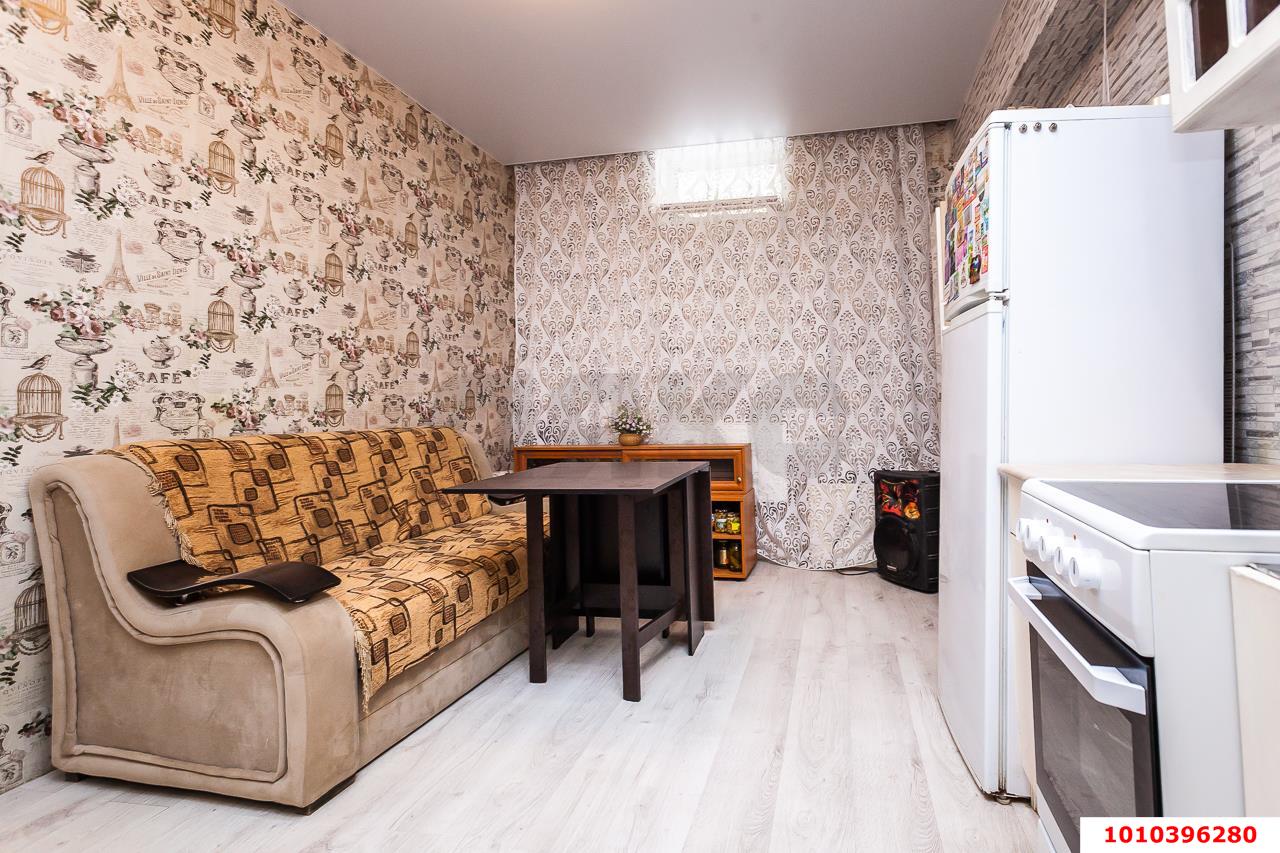 Фото №2: 2-комнатная квартира 61 м² - Знаменский, жилой комплекс Первомайский, ул. Первомайская, 36/7