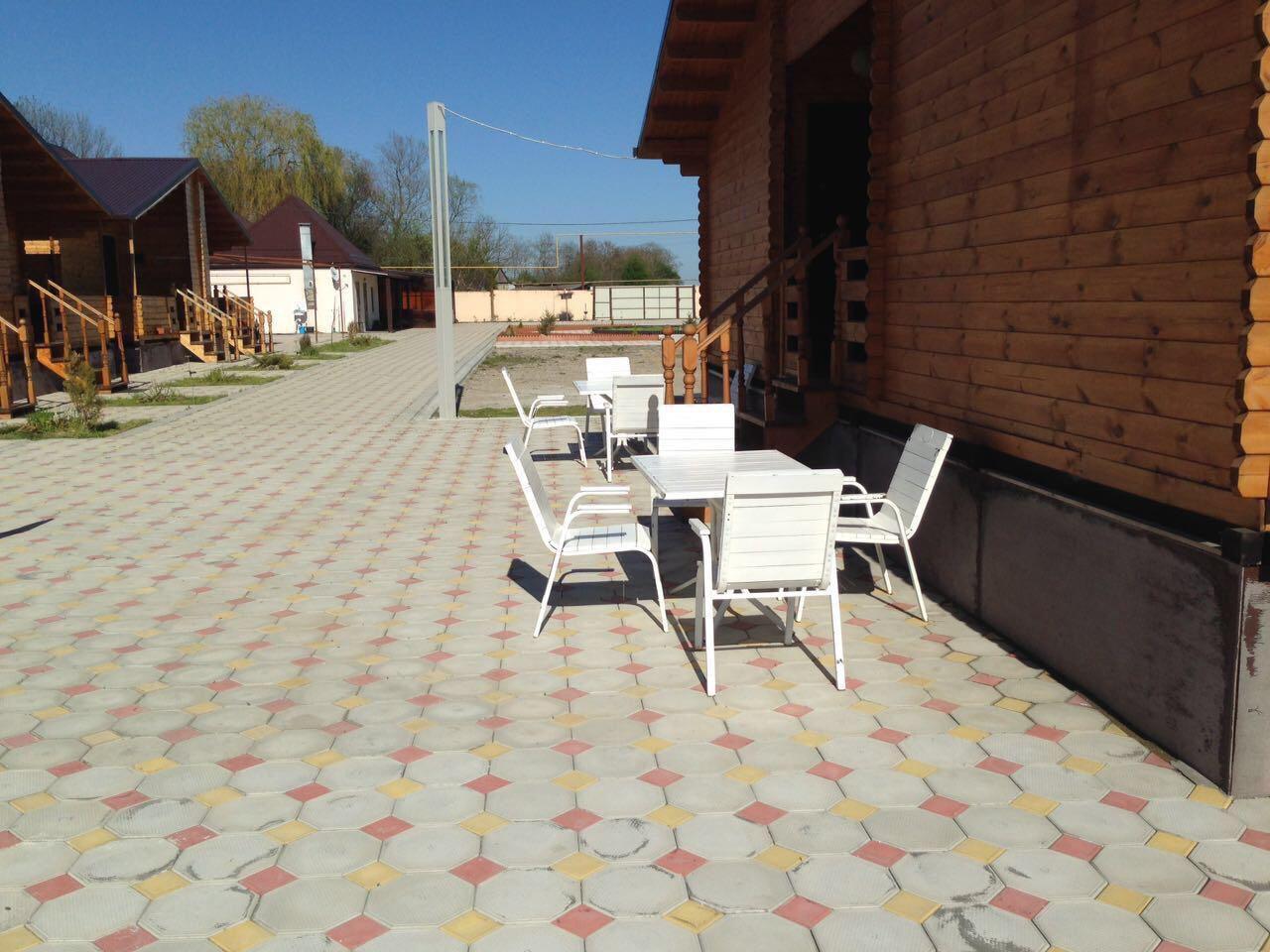 Фото №2: Коммерция 7000 м² - Чебургольская, ул. Советская, 182